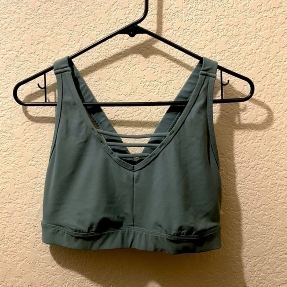 Xersion sports bra